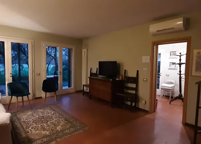 Il Fienile, Casa In Campagna Con Parcheggio Privato E Giardino Privato, A 6 Chilometri Da Centro E 1 Chilometro Da Fiera, Parco Commerciale Meraville E Gran Tour Italia Apartamento