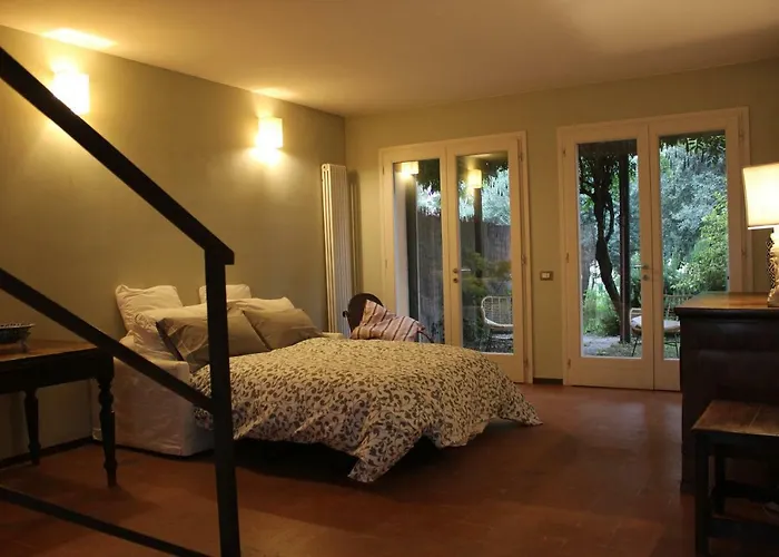 Il Fienile, Casa In Campagna Con Parcheggio Privato E Giardino Privato, A 6 Chilometri Da Centro E 1 Chilometro Da Fiera, Parco Commerciale Meraville E Gran Tour Italia * Bolonia