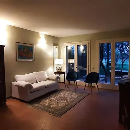 Il Fienile, Casa In Campagna Con Parcheggio Privato E Giardino Privato, A 6 Chilometri Da Centro E 1 Chilometro Da Fiera, Parco Commerciale Meraville E Gran Tour Italia Lägenhet *