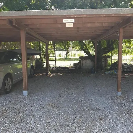 Lägenhet Il Fienile, Casa In Campagna Con Parcheggio Privato E Giardino Privato, A 6 Chilometri Da Centro E 1 Chilometro Da Fiera, Parco Commerciale Meraville E Gran Tour Italia *
