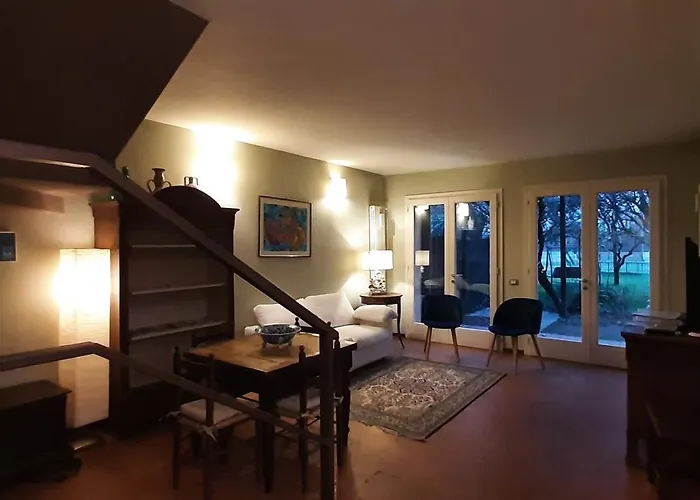 Il Fienile, Casa In Campagna Con Parcheggio Privato E Giardino Privato, A 6 Chilometri Da Centro E 1 Chilometro Da Fiera, Parco Commerciale Meraville E Gran Tour Italia *