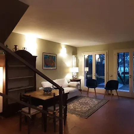 Il Fienile, Casa In Campagna Con Parcheggio Privato E Giardino Privato, A 6 Chilometri Da Centro E 1 Chilometro Da Fiera, Parco Commerciale Meraville E Gran Tour Italia *