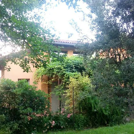 Il Fienile, Casa In Campagna Con Parcheggio Privato E Giardino Privato, A 6 Chilometri Da Centro E 1 Chilometro Da Fiera, Parco Commerciale Meraville E Gran Tour Italia Lägenhet