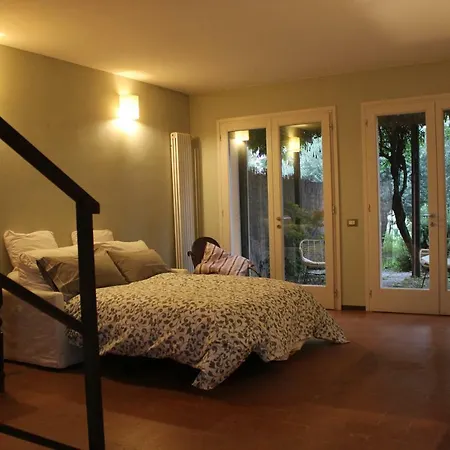 Il Fienile, Casa In Campagna Con Parcheggio Privato E Giardino Privato, A 6 Chilometri Da Centro E 1 Chilometro Da Fiera, Parco Commerciale Meraville E Gran Tour Italia * Bologna
