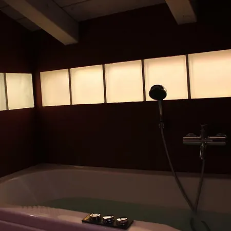 Apartamento Il Fienile, Casa Vacanza In Campagna Con Parcheggio Privato E Giardino Privato, A 6 Chilometri Da Bologna Centro E 1 Chilometro Da Bologna Fiera, Parco Commerciale Meraville E Gran Tour Italia